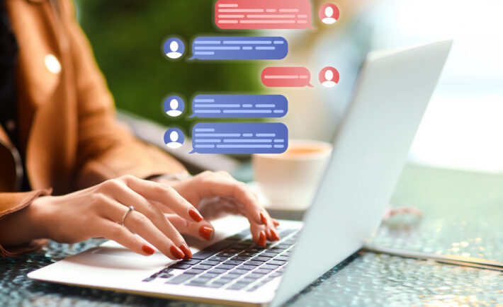 What is Live Chat and Why you need it!